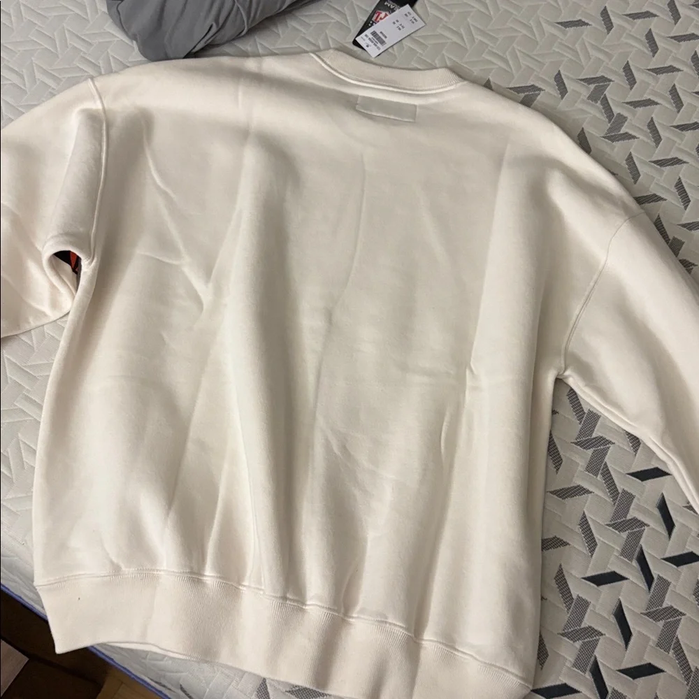 Abercrombie & Fitch NFL Bengals crewneck sweater - Picture 4 of 4
